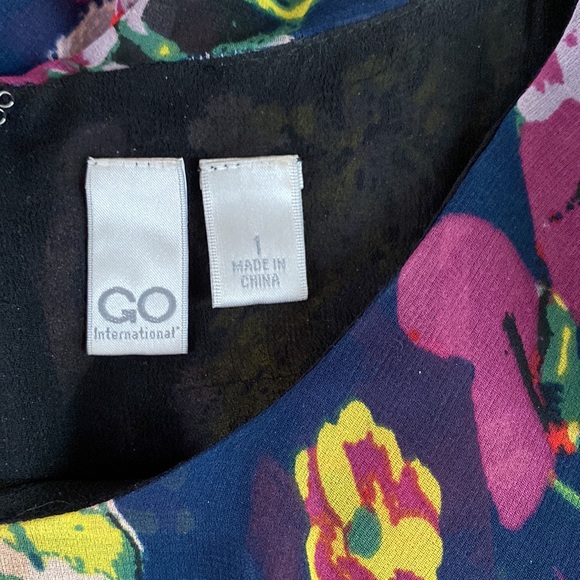 Floral fitted ruffle/layer dress. Size 1 - Picture 3 of 6